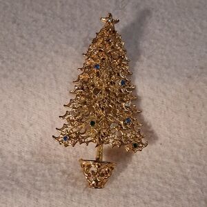 Vintage Tancer II goldtone metal  Christmas tree signed  broach